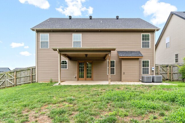 Building Photo - Pet Friendly Four Bedroom!