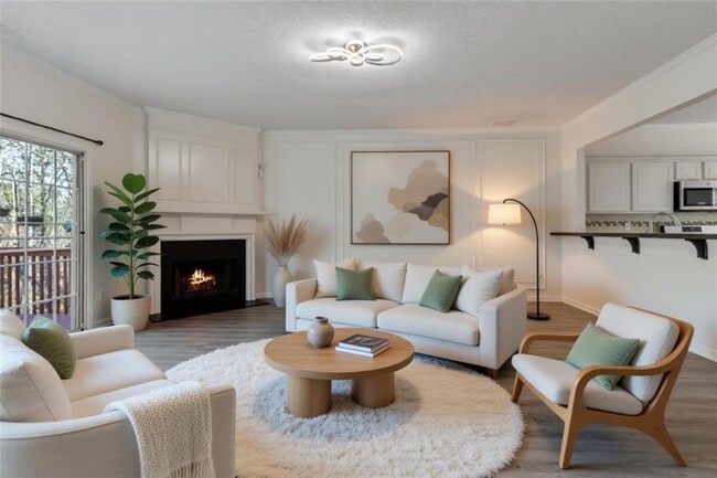 Building Photo - 9155 Nesbit Ferry Rd