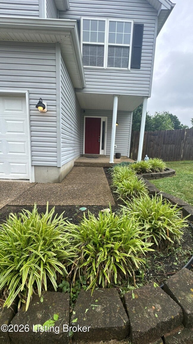 Building Photo - 7901 Bridlewood Pl