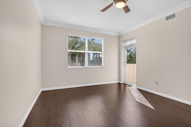 Building Photo - 4920 NW 15th Ave