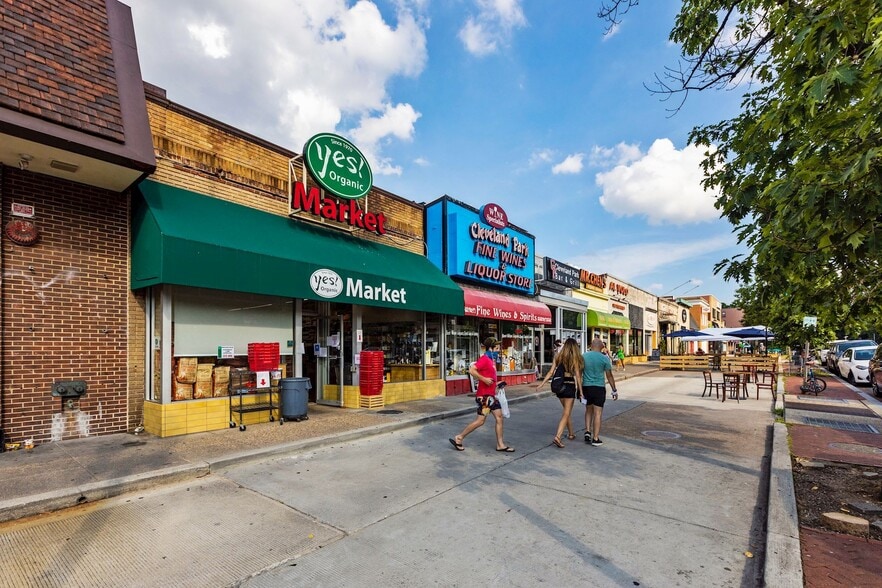 Markets - 3616 Connecticut Ave NW