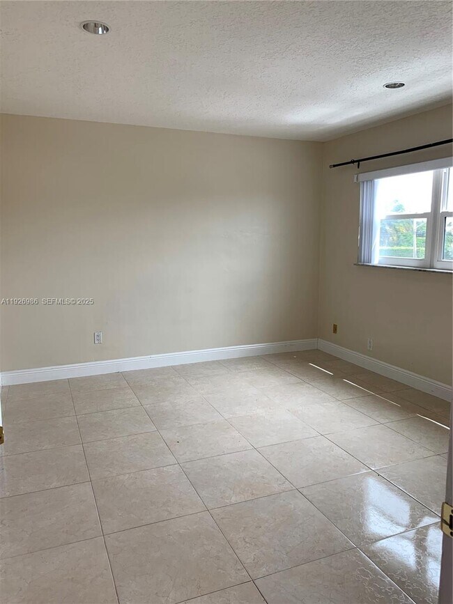 Building Photo - 1450 Atlantic Shores Blvd