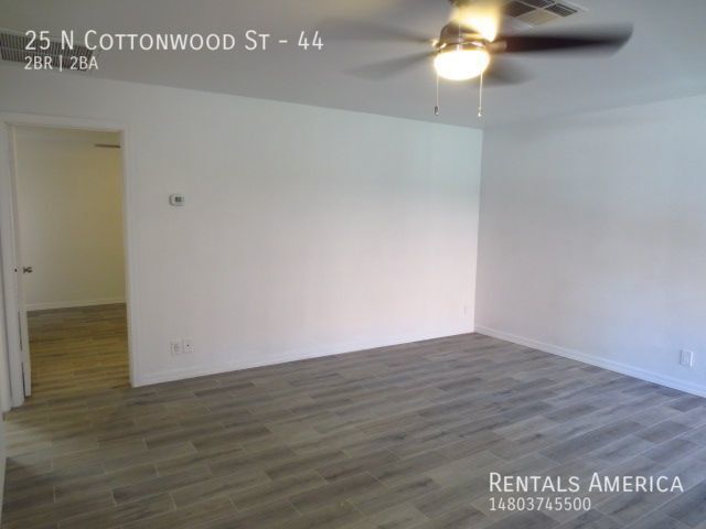 Building Photo - 2 Master Bedrooms in Fully Remodeled, Sing...