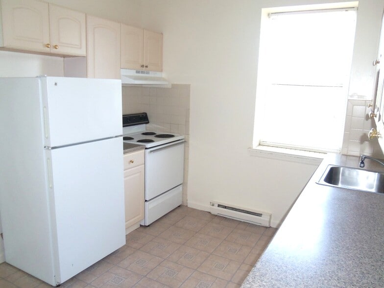 Building Photo - Palisades Apartments