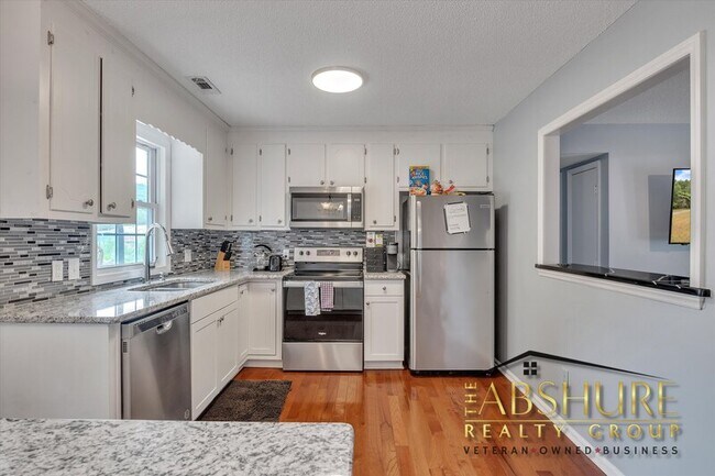 Building Photo - 2632 Meyerswood Dr