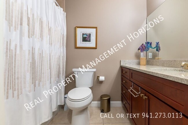 Building Photo - 6646 7th Ave Cir W