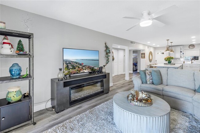 Building Photo - 800 Madonna Blvd