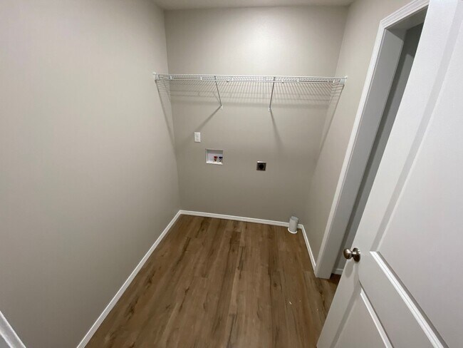 Building Photo - Great spacious home in Willard