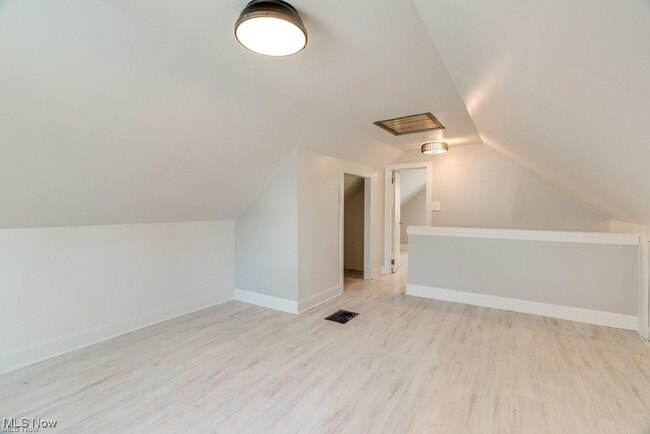 Building Photo - 4294 W 191st St