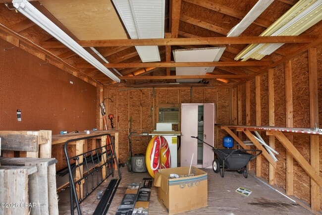 Building Photo - 14108 Pelican St