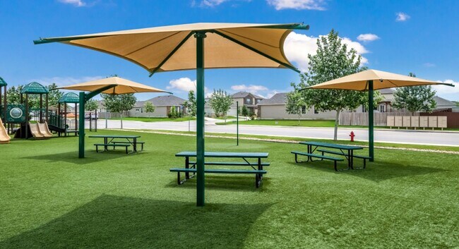 Building Photo - Beautiful 1 Story Home!