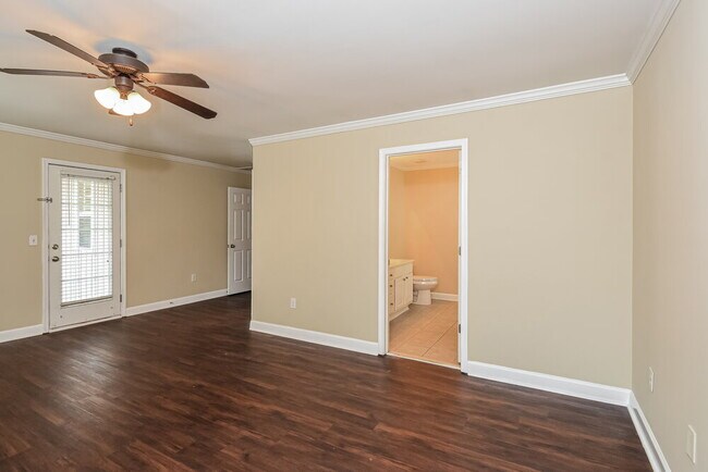 Building Photo - 738 Austin Creek Dr