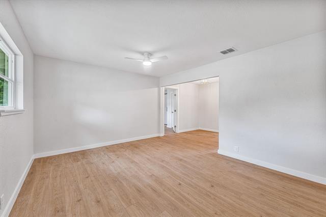 Building Photo - 1415 W Lingleville Rd