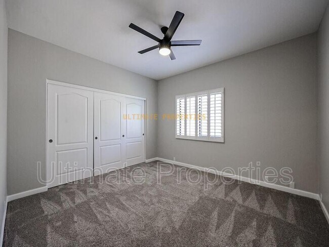 Building Photo - 10033 N 55th Pl