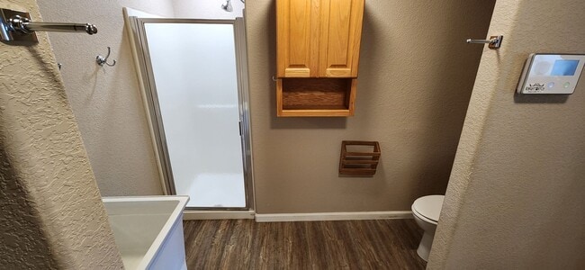 Building Photo - ALL PROSPECTIVE TENANTS MUST SUBMIT A $58 ...