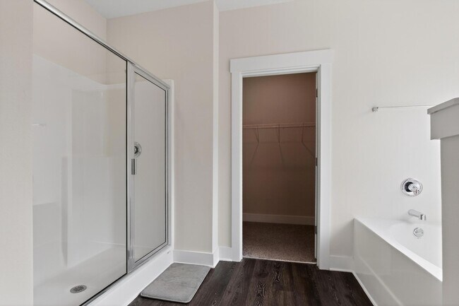 Building Photo - 1110 Shoal River Dr