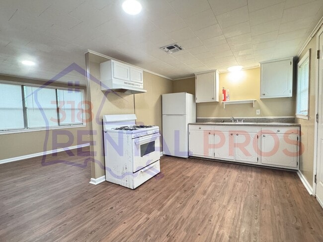 Building Photo - 3 Bed, 2 Bath Home in Ruston
