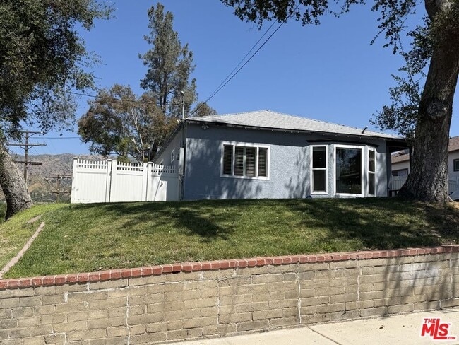 Building Photo - 8561 Kyle St
