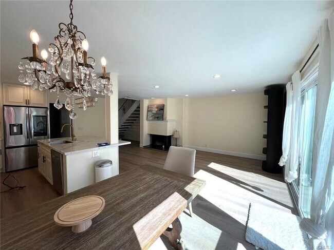 Building Photo - 2718 Vista Del Oro