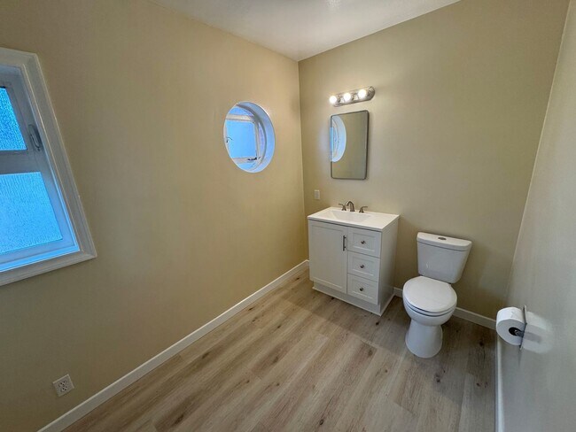 Building Photo - Hillside Ventura Home- Gorgeous Ocean View!!