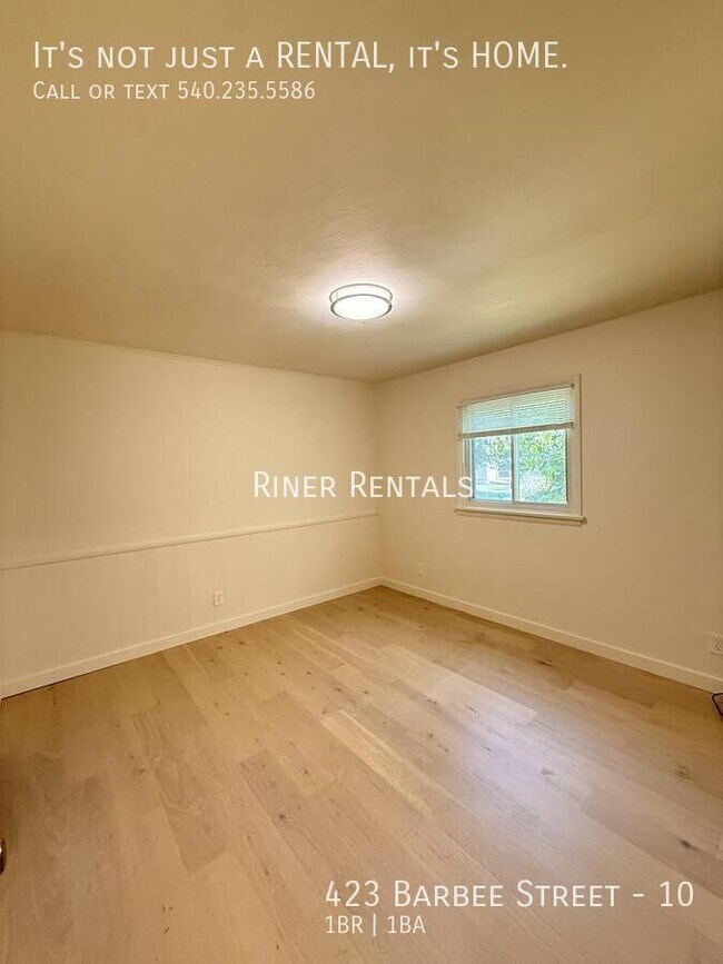 Building Photo - 423 Barbee St