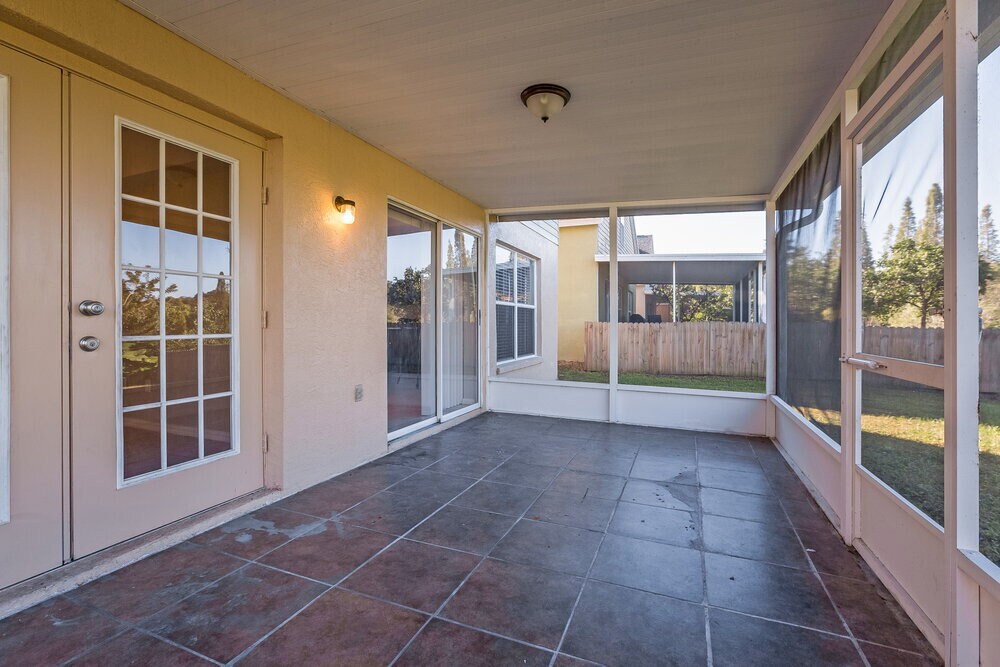 Building Photo - 2435 Sagemont Dr