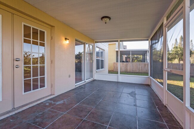 Building Photo - 2435 Sagemont Dr