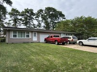 Building Photo - 2820-2822 Beverly Hills Dr