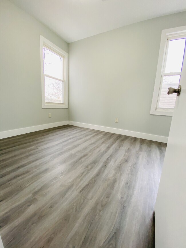 Building Photo - 791 S 15th St