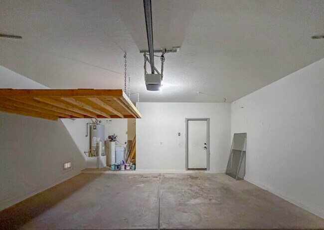 Building Photo - 7085 W Andrew Ln