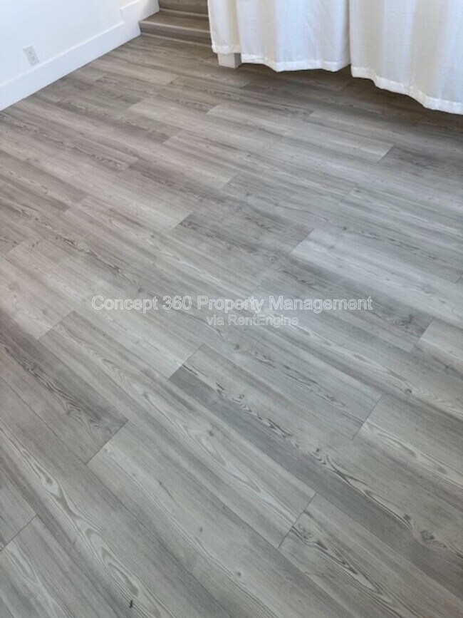 Building Photo - 1139 E Ocean Blvd