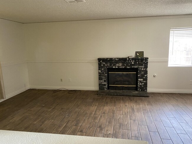 Building Photo - 10708 San Gorgonio St