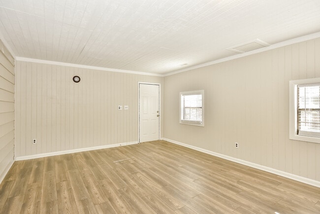 Building Photo - 4689 Longbranch