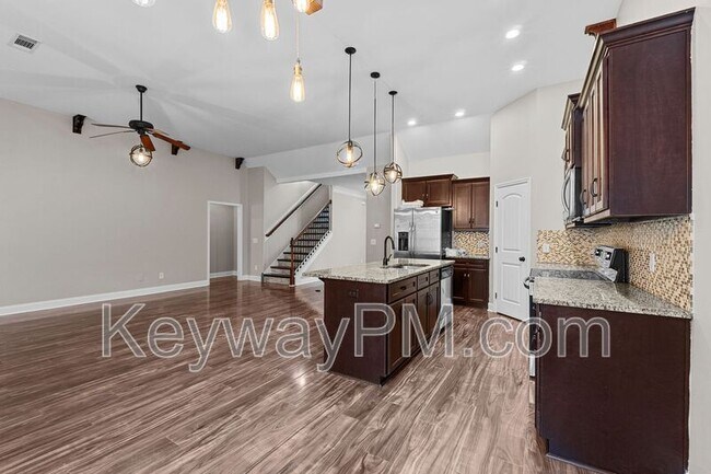 Building Photo - 716 Herrington Dr