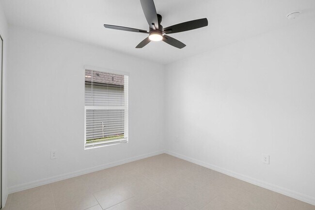 Building Photo - Brand New construction 4 bedrooms 2 bathrooms in North Fort Myers