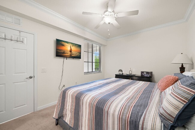 Building Photo - Fully Furnished Condo For Rent in Bradenton!