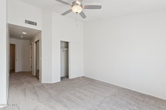 Building Photo - 5249 E Shea Blvd