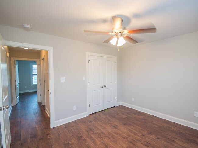 Building Photo - 17846 Sallows Dr