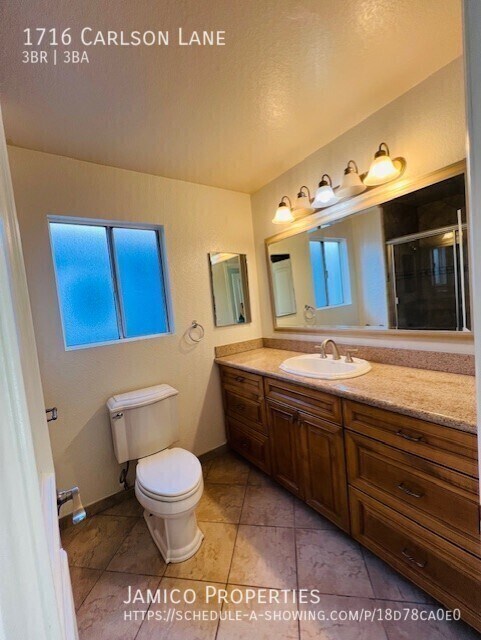 Building Photo - 1716 Carlson Ln