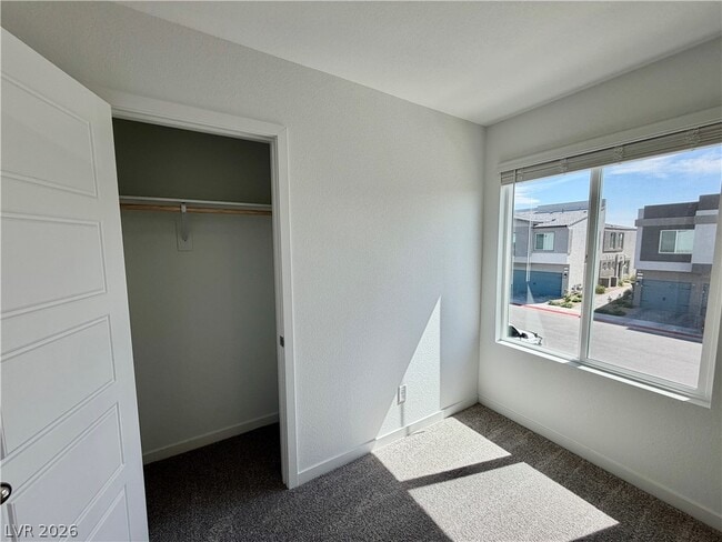 Building Photo - 4234 Vivenda St