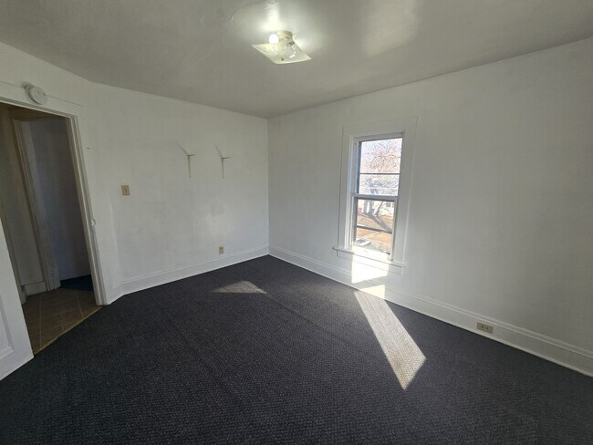 Building Photo - 1424 Grant Ave