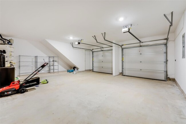 Building Photo - 1545 Cobblecrest Ln