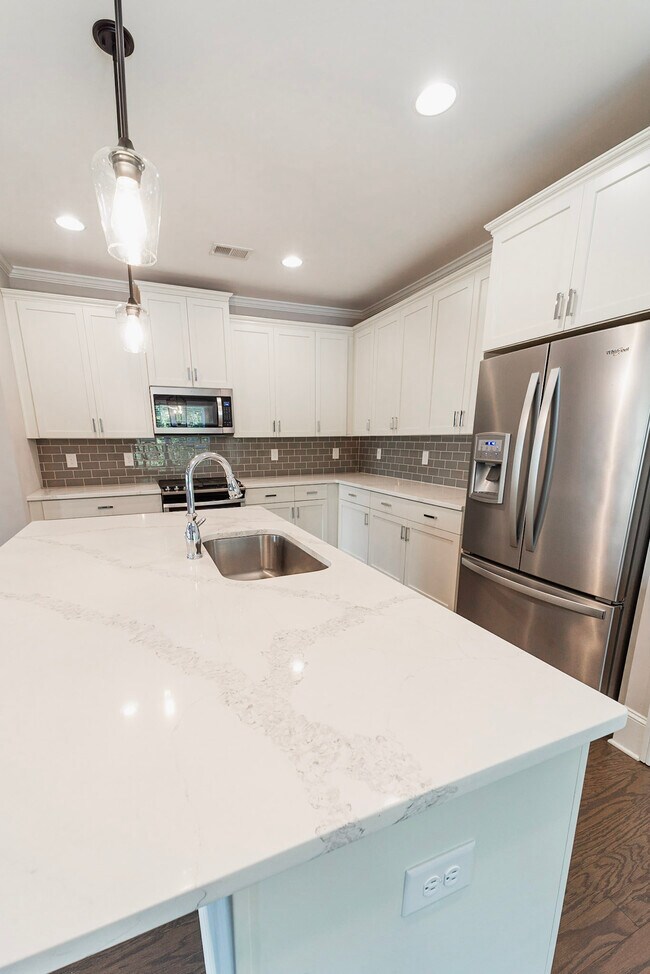 Building Photo - 1791 Willow Way