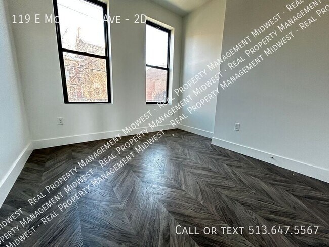 Building Photo - 119 E McMicken Ave