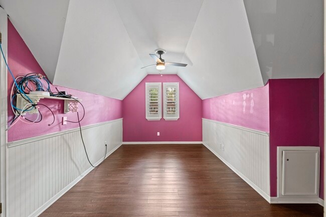 Building Photo - 8318 Everleaf Dr