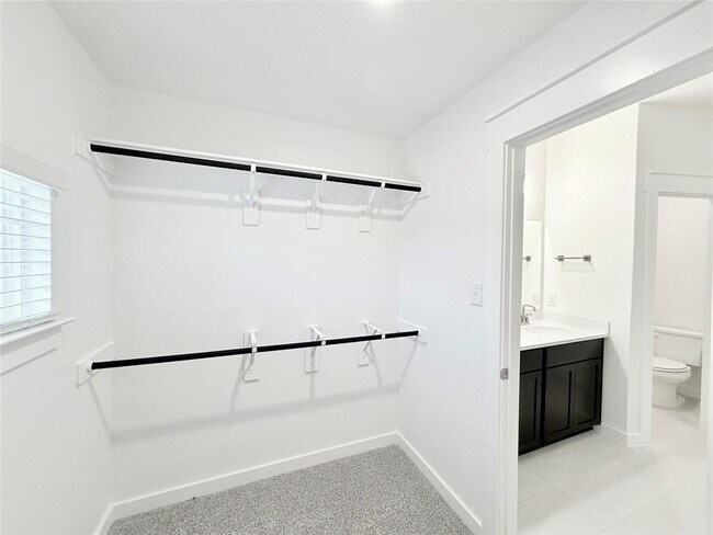 Building Photo - 148 Hartson Dr