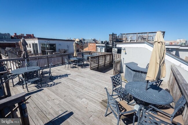 Building Photo - 1417 Chapin St NW