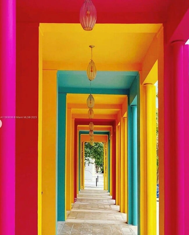 Building Photo - 385 NE 82nd Terrace