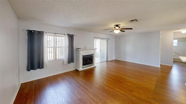 Building Photo - 9771 SW 97th Ln