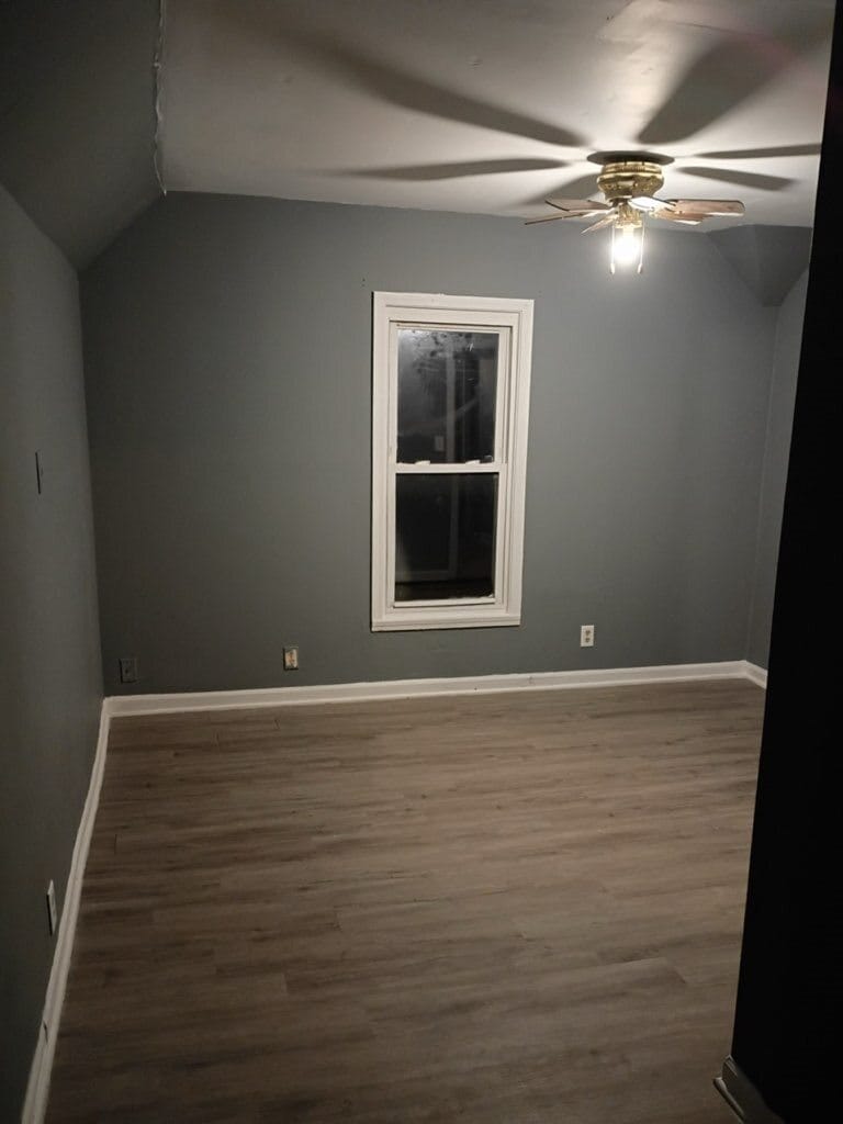 Building Photo - 122 W Donald St